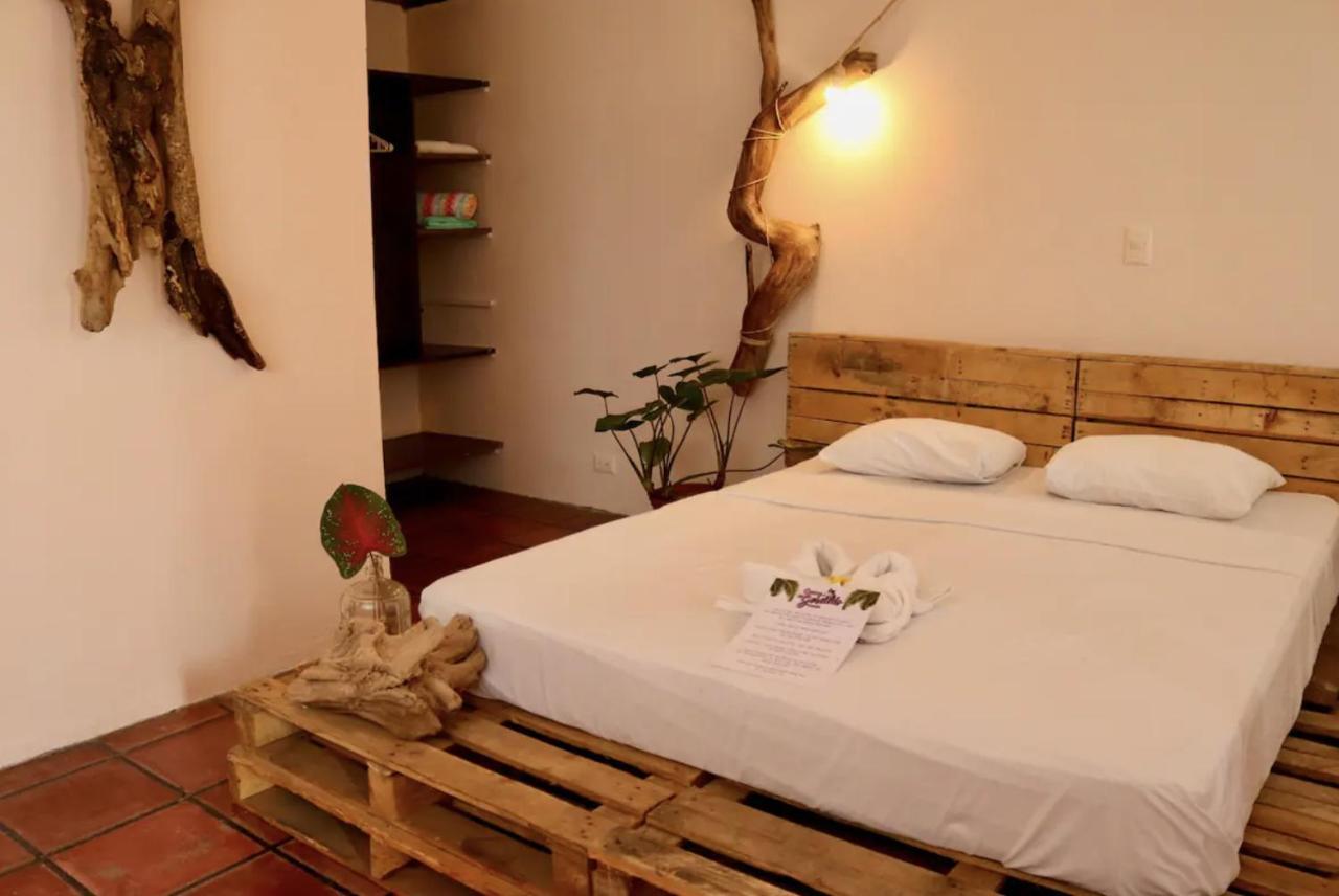 Casa Geraldo Bed and Breakfast Manuel Antonio Exterior foto